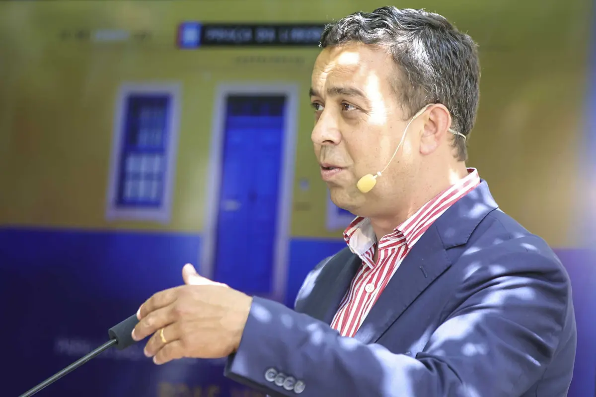 Silvério Regalado toma hoje posse como secretário de Estado