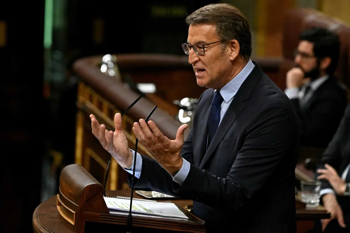 O líder do PP, Alberto Núñez Feijóo, declarou uma "ofensiva sem quartel contra o Governo" liderado pelo Partido Socialista (PSOE)