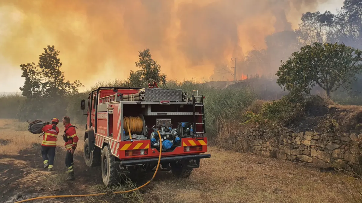 Imagem de contexto do artigo Incêndio do Fundão terá começado num trabalho com uma rebarbadora