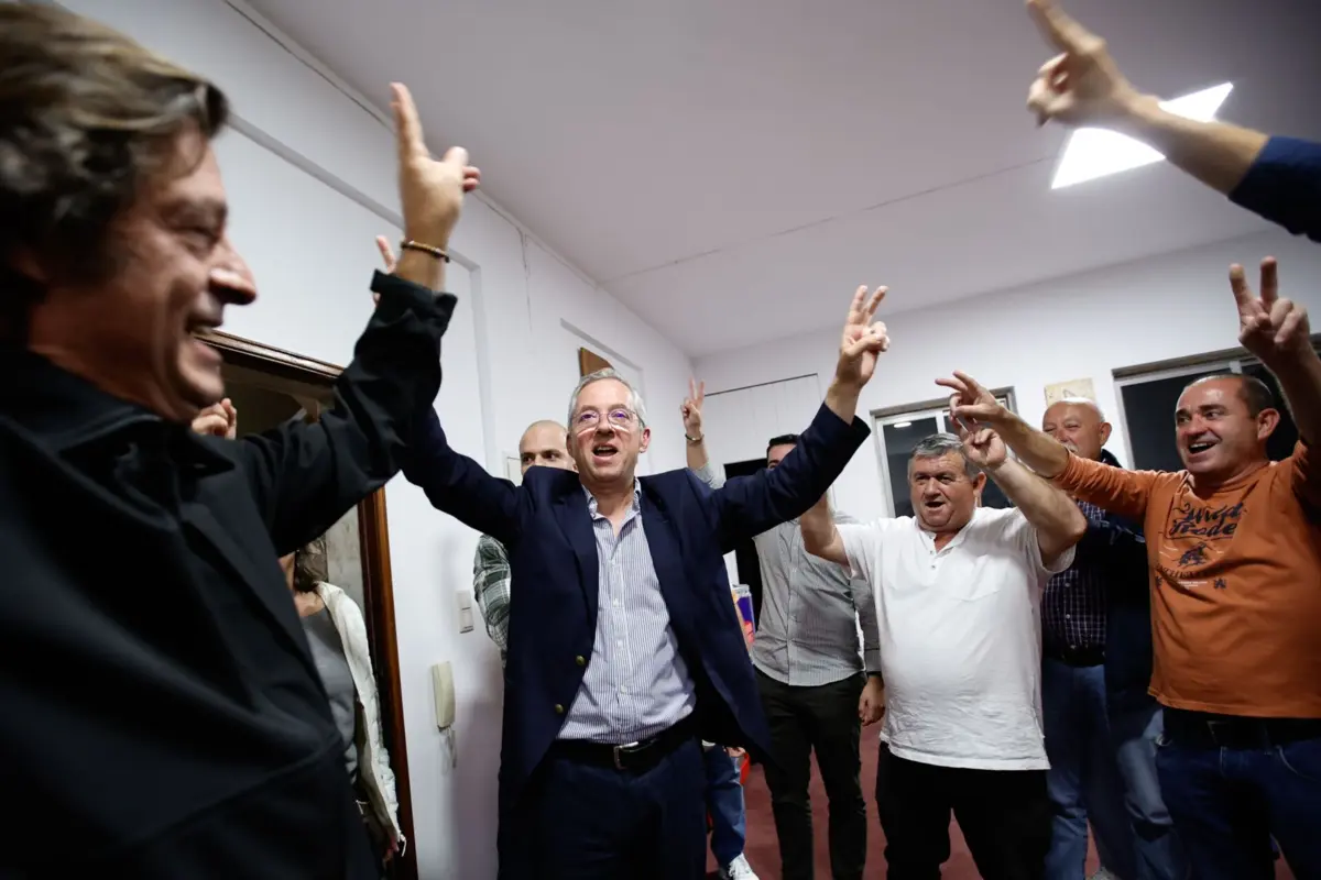 "Ganhámos em todas a mesas, exceto uma, mas não foi suficiente para a maioria absoluta", referiu Domingos Silva