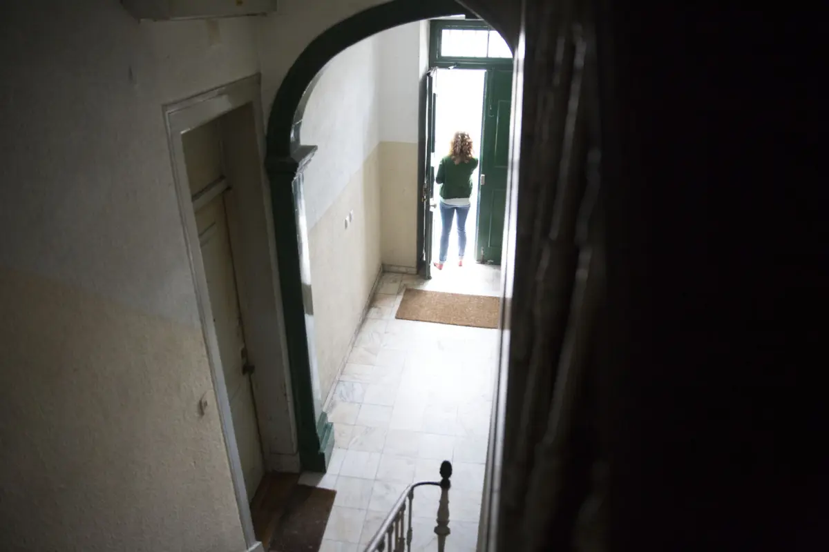 Juízes dizem que a mãe "saberá tomar as decisões certas para os seus filhos, educá-los e orientá-los"