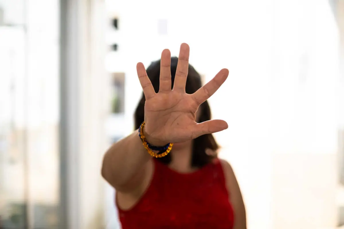 O homem atacou a companheira com uma faca de cozinha