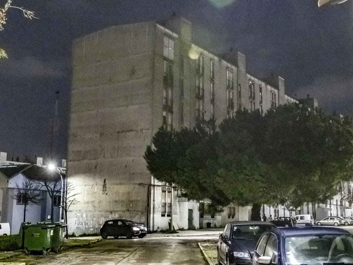 Homicídio ocorreu num bloco de apartamentos do Vale da Amoreira, no concelho da Moita