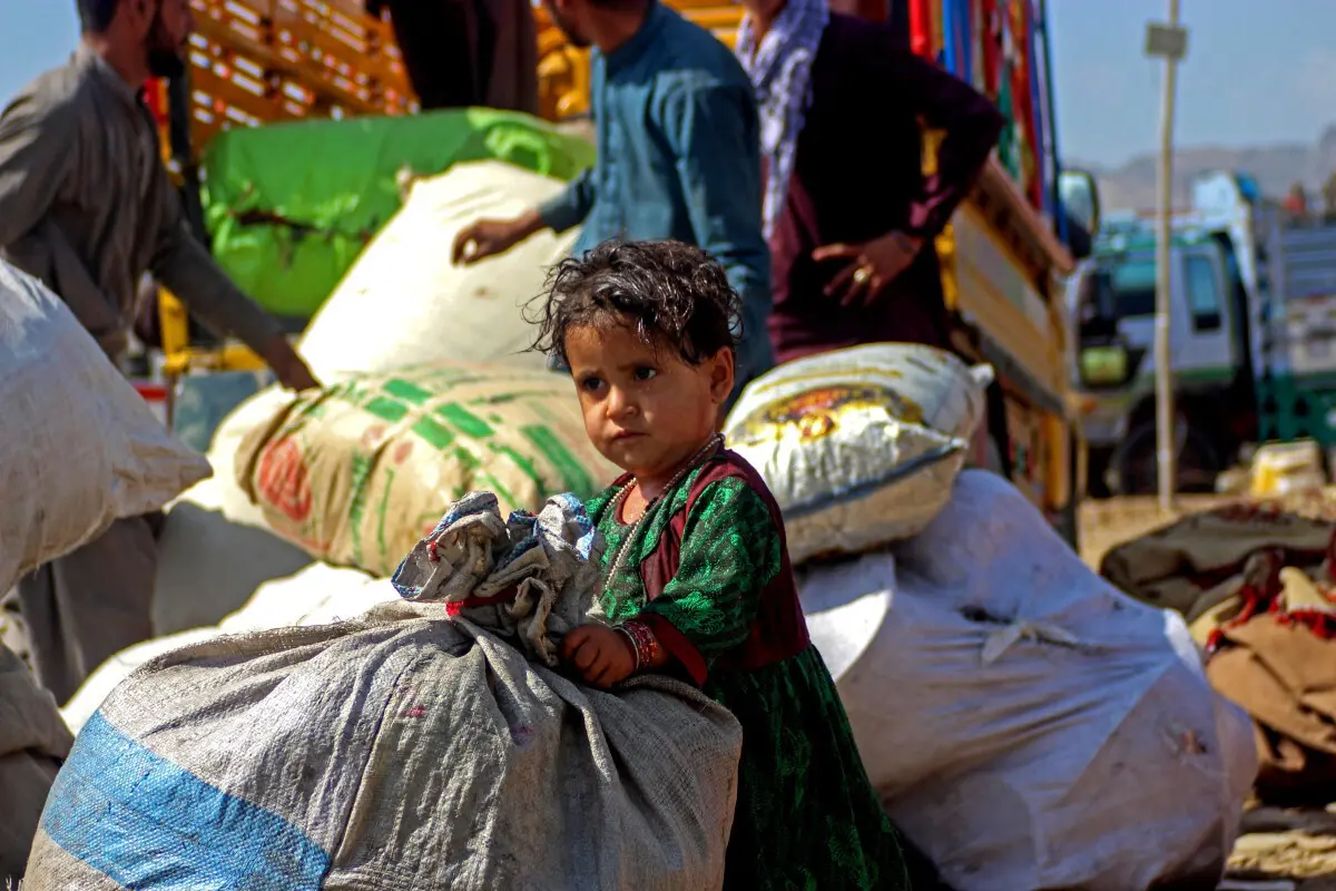 Das 84 mil pessoas que regressaram ao Afeganistão, 58% são crianças