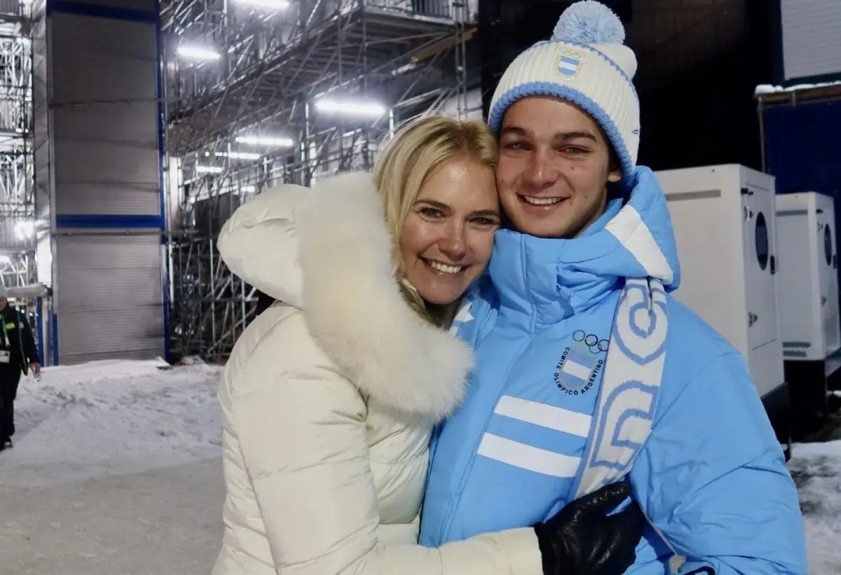 Valeria Mazza com o filho Tiziano Gravier, que se estreou nos Jogos Olímpicos