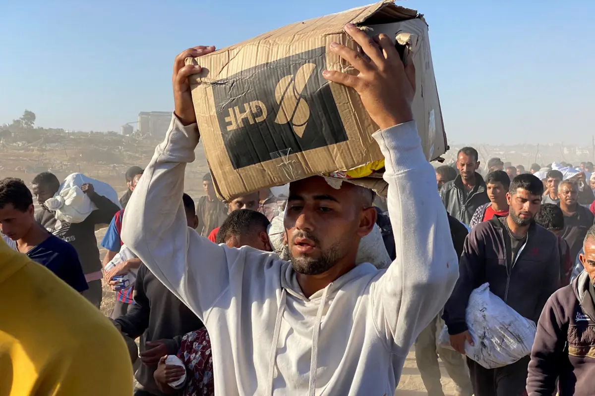 Distribuição de ajuda em Gaza é insuficiente para as necessidades da população