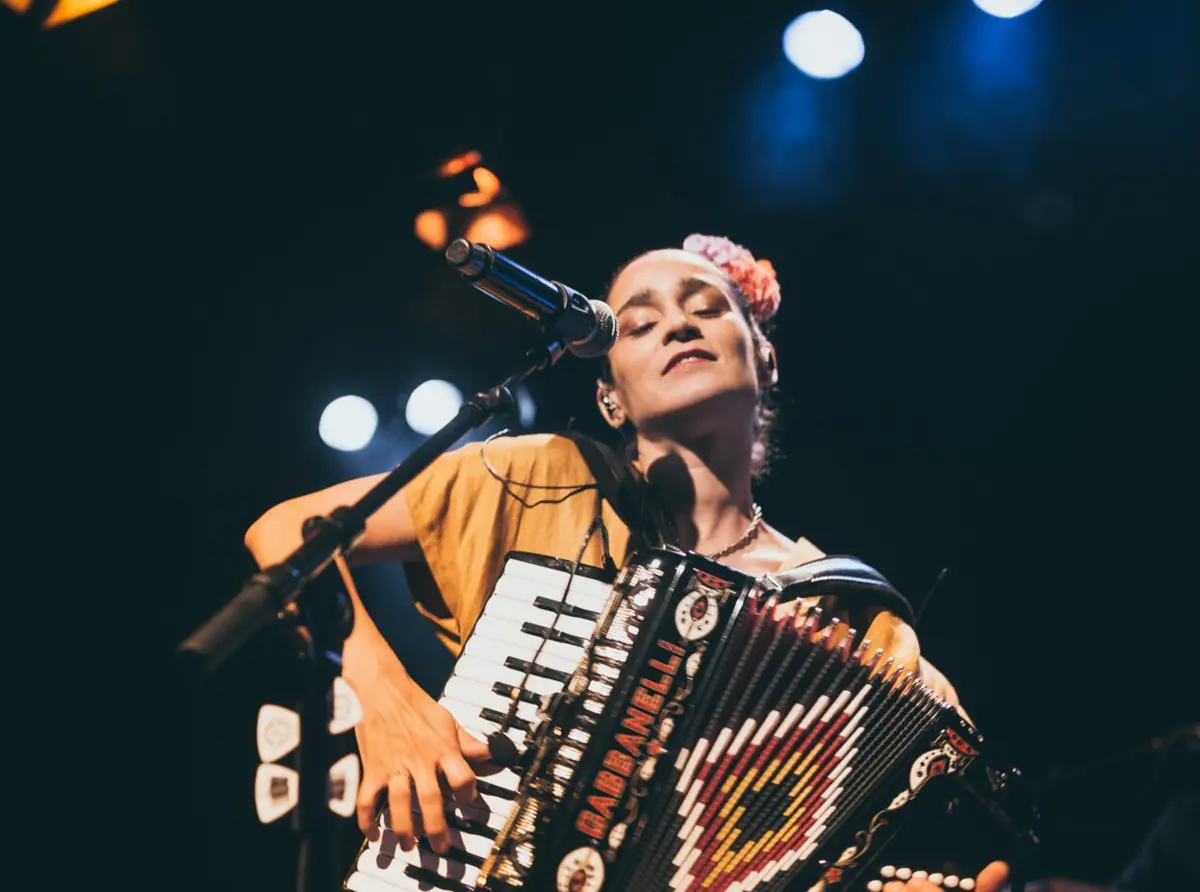 Julieta Venegas, cantautora mexicana, detentora de vários prémios