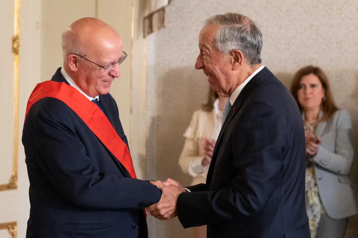 Todas as personalidades que exerceram esta função desde a Constituição de 1976 foram condecoradas com a mesma Ordem e Grau.