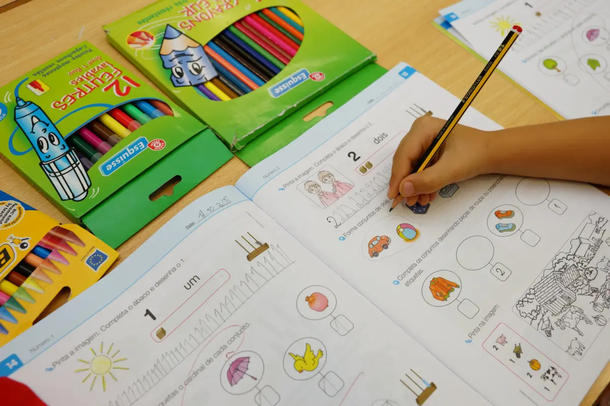 O Município de Esposende oferece as Fichas de Atividades aos alunos do 1.º ciclo