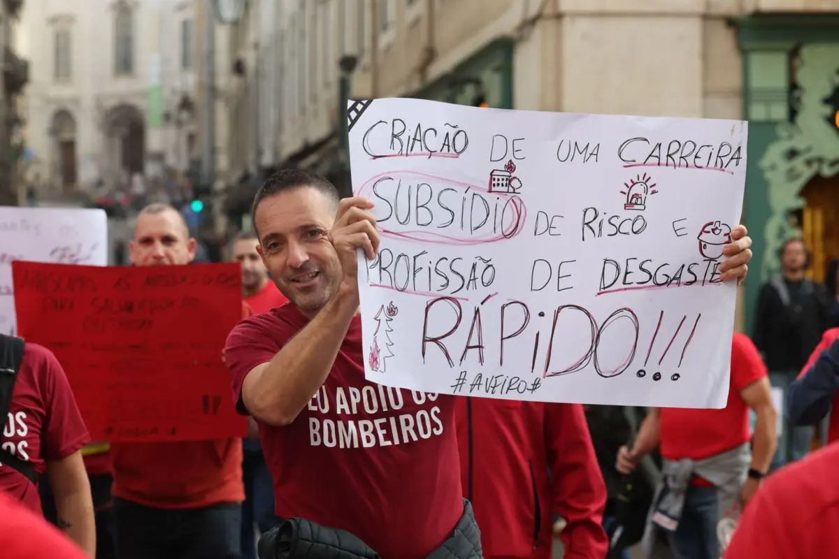 Liga dos Bombeiros Portugueses diz que Governo deu "alguns sinais"