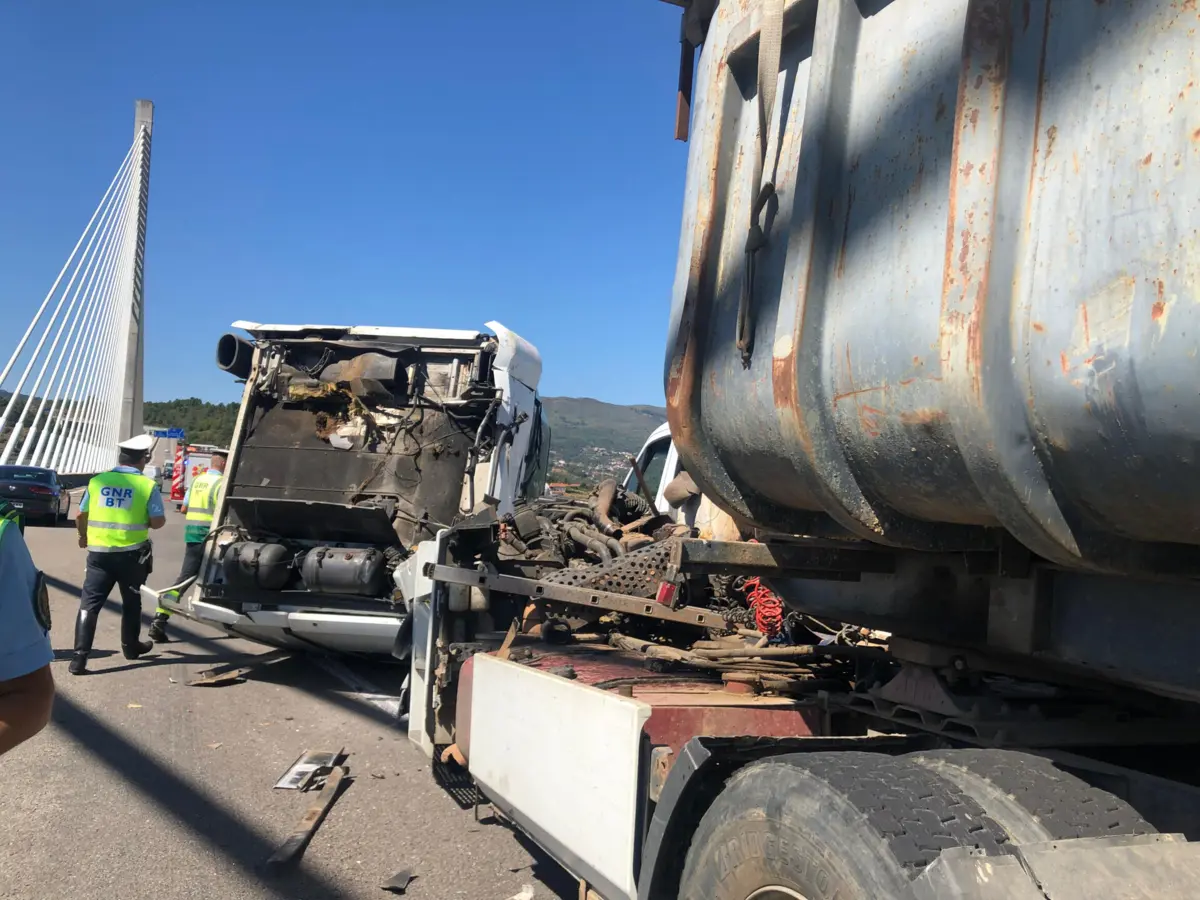 Acidente do Viaduto do Corgo