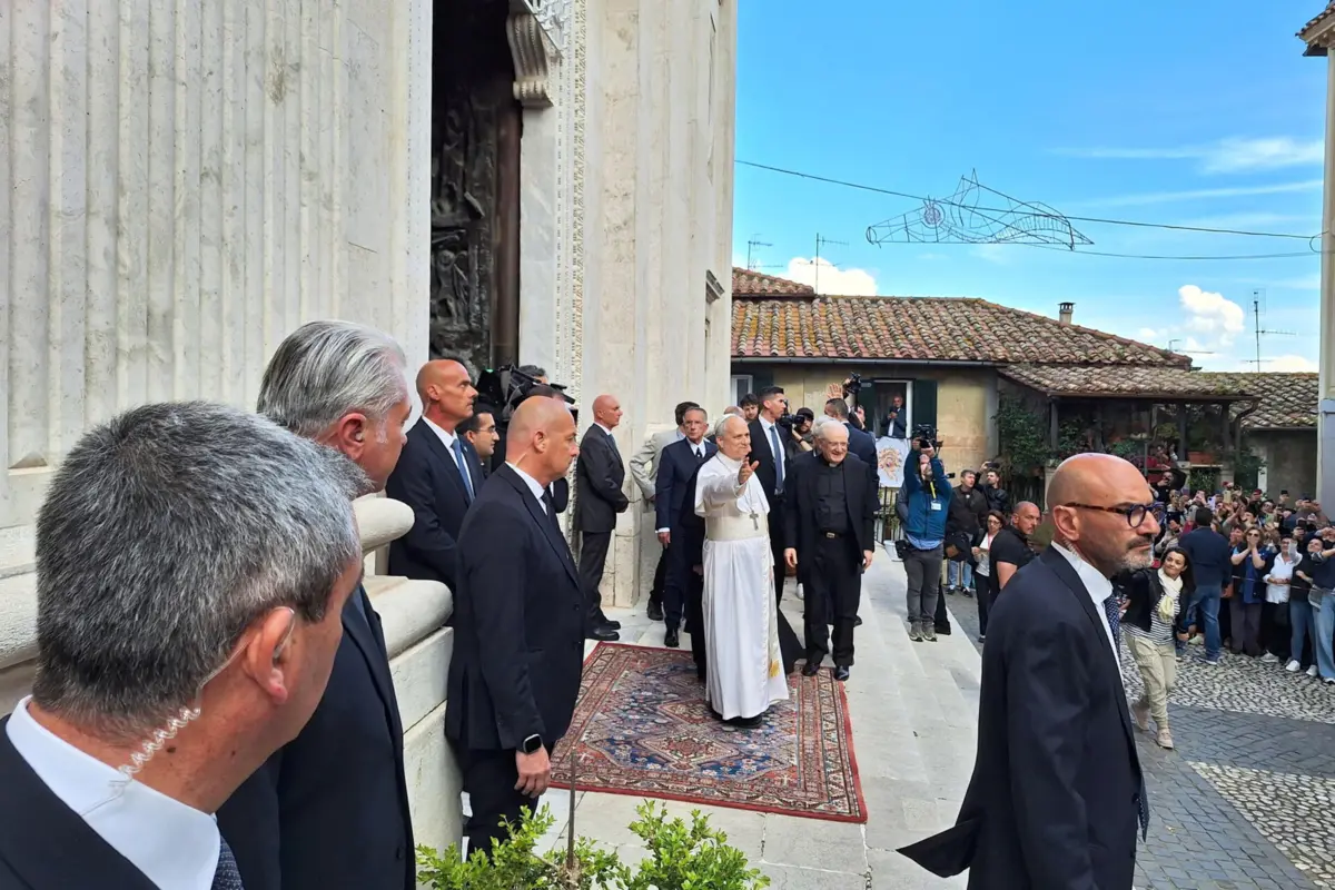 Imagem de contexto do artigo Papa Leão XIV faz visita surpresa a santuário agostiniano