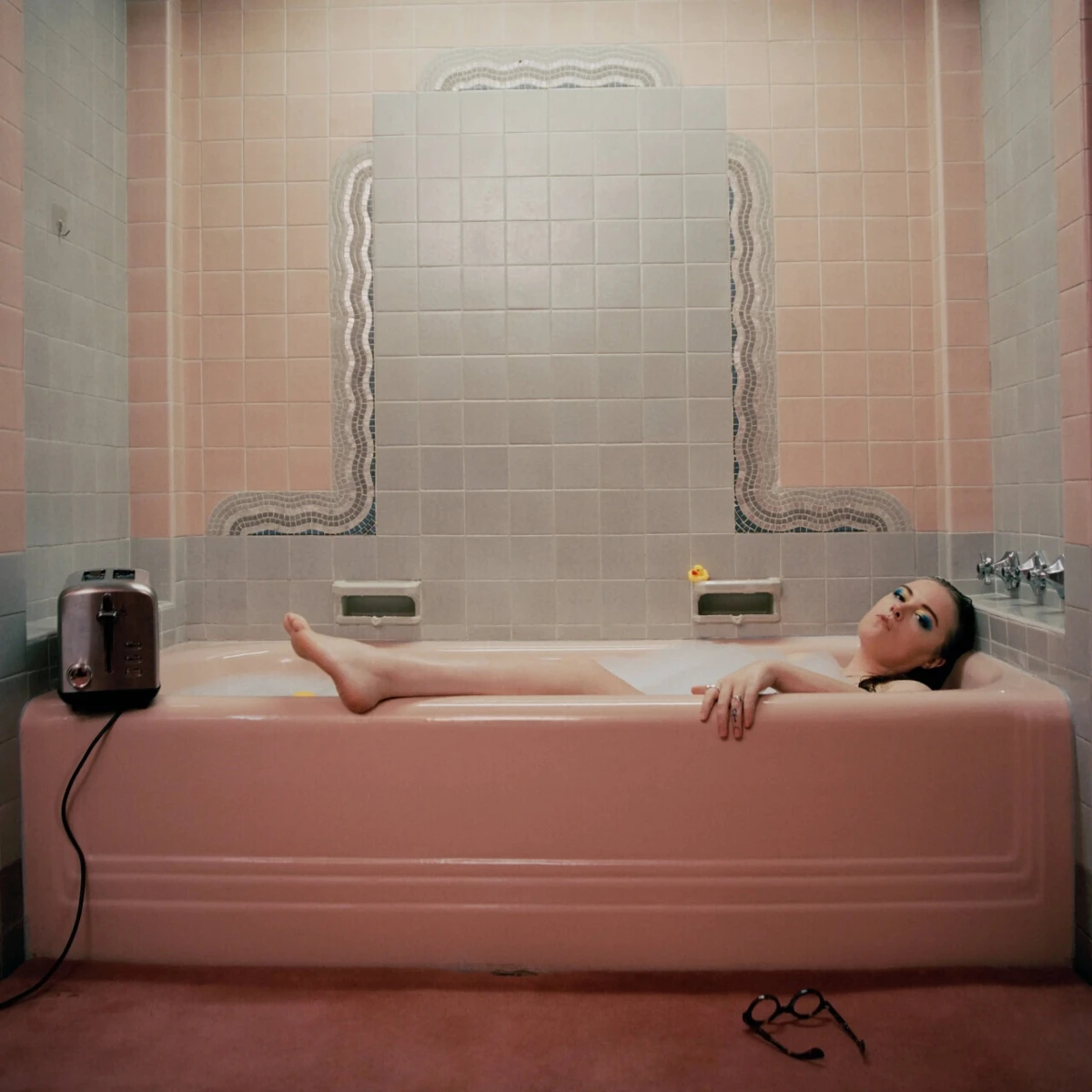 Imagem de contexto do artigo Emma-Jean Thackray. Ela vai ficar bem