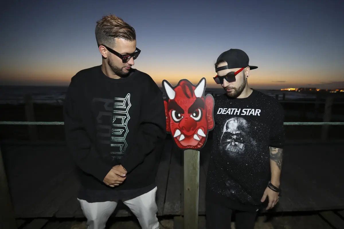 Karetus, dupla nacional de eletrónica participa no festival