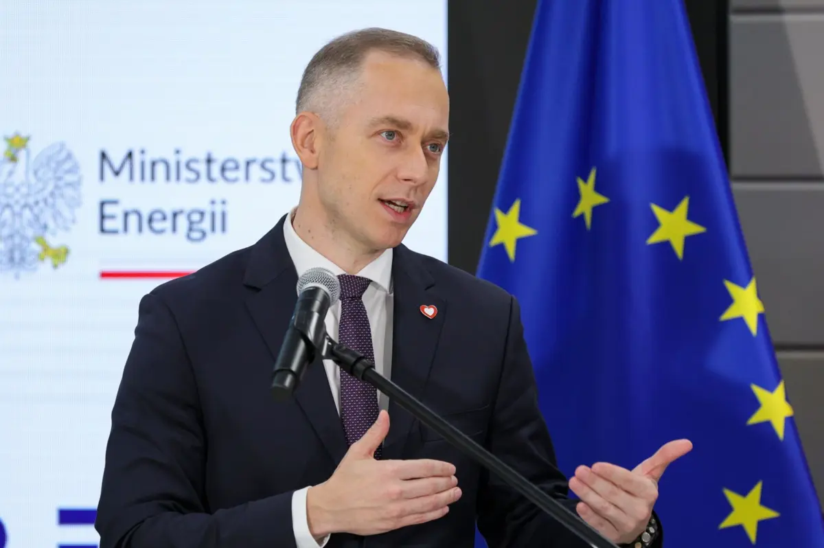 O vice-ministro da Defesa polaco, Cezary Tomczyk