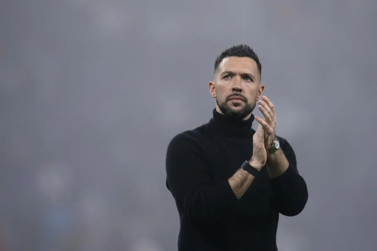 Recorda-se que no mês passado, o treinador italiano renovou contrato até 2028 numa prova de confiança da administração do F. C. Porto