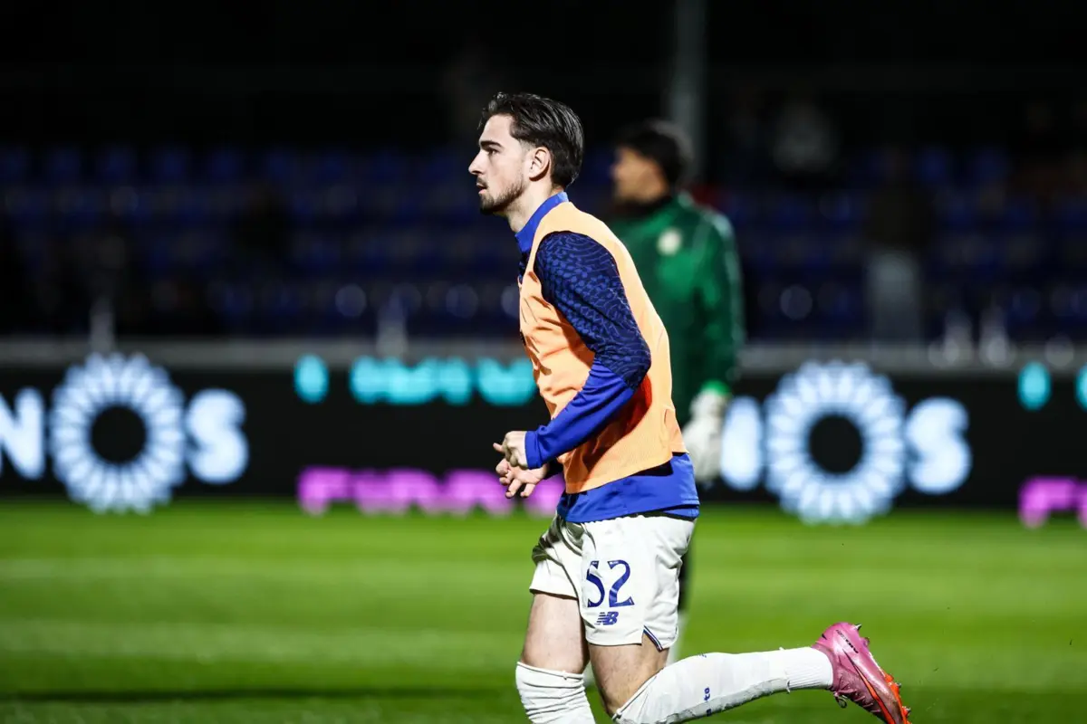 Martim Fernandes partiu o nariz frente ao Benfica