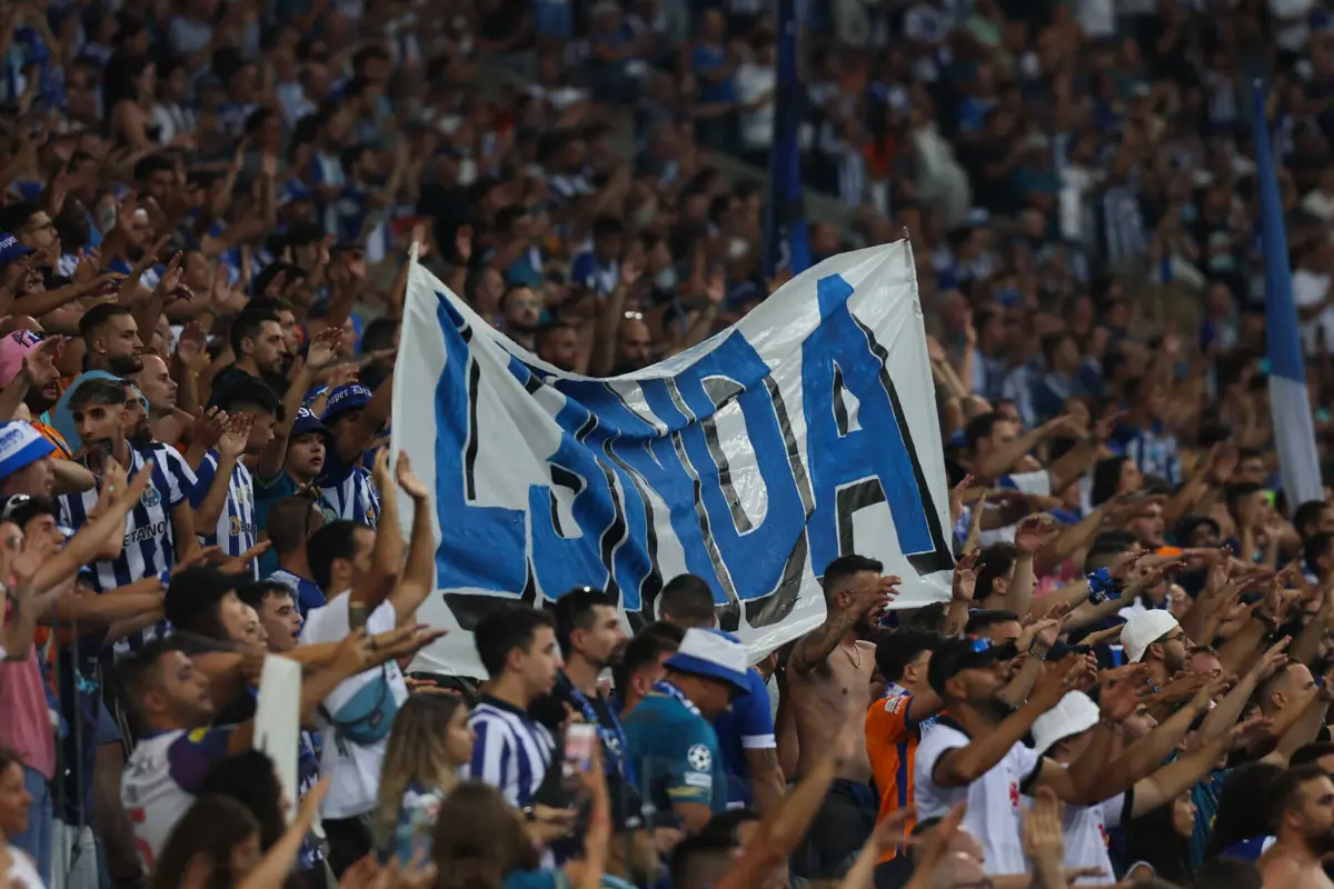 Super Dragões perdem privilégios com o novo protocolo