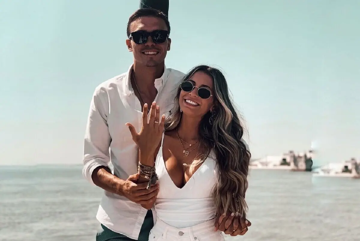 Futebolista casou-se em 2021 com Patrícia Palhares, que está grávida do segundo filho