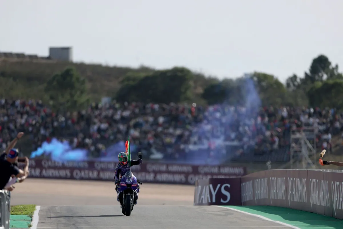 Falcão homenageado em Portimão