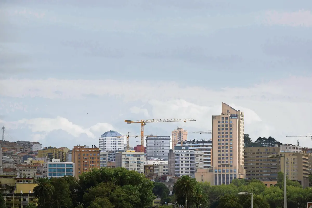 Programas Porta 65 Jovem e Porta 65+ ajudam inquilinos particulares a pagar a renda