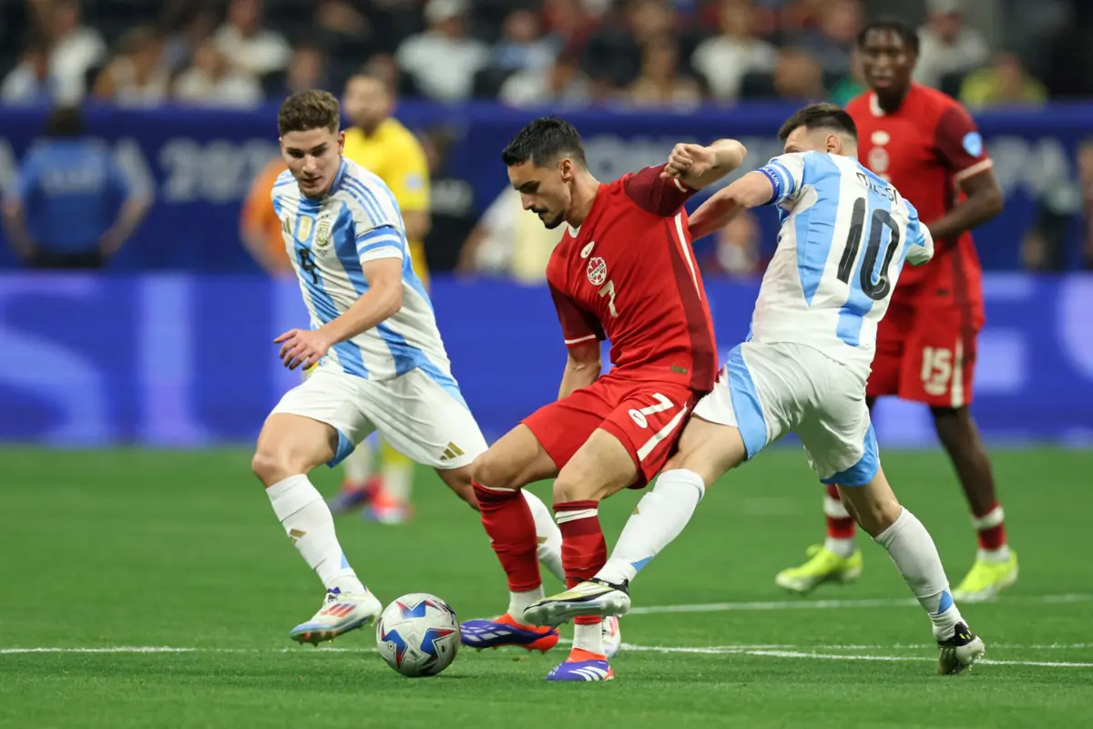 Eustáquio mediu forças com Lionel Messi no Canadá-Argentina da Copa América 2024