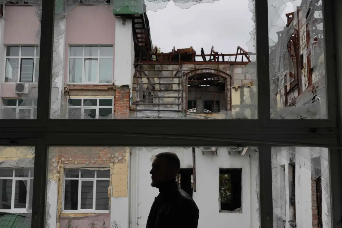 Explosões foram ouvidas durante várias horas, quando mísseis balísticos e drones atingiram diferentes pontos da cidade