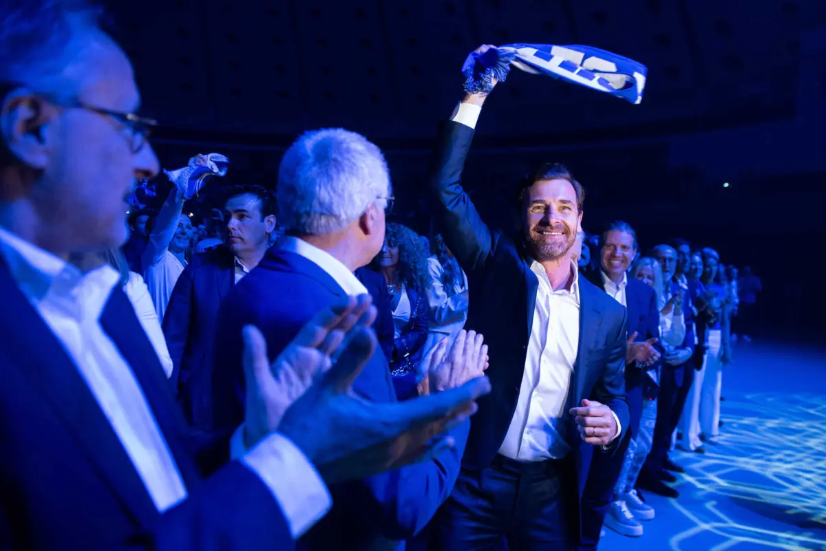 André Villas-Boas quer livrar o F. C. Porto "das sanguessugas que teimam em empurrá-lo para as profundezas"