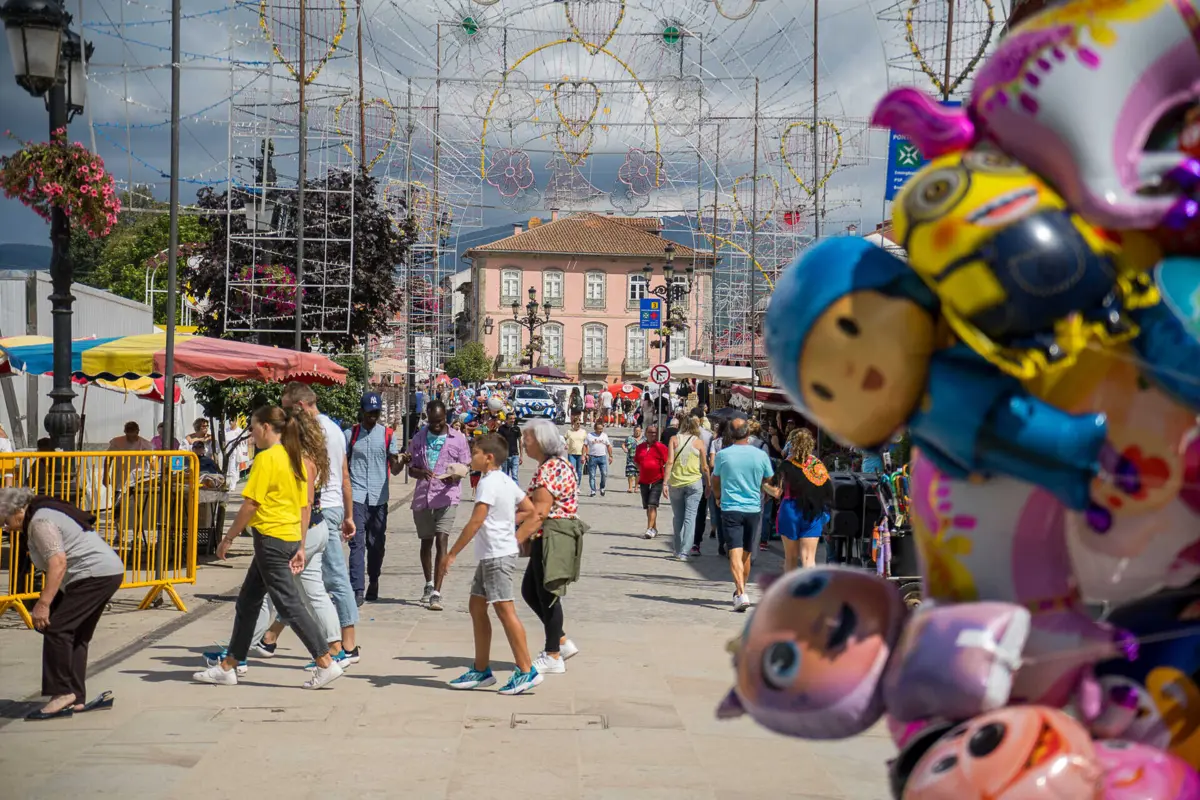 As Feiras Novas de Ponte de Lima arrastam milhares de pessoas à vila