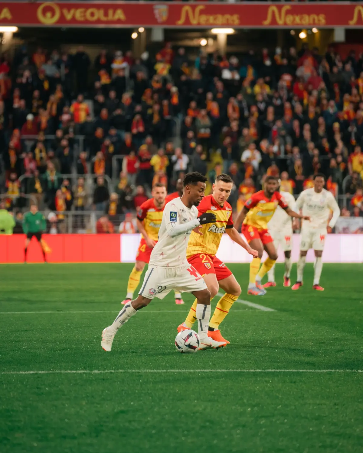 Angel Gomes joga no Lille e é internacional por Inglaterra