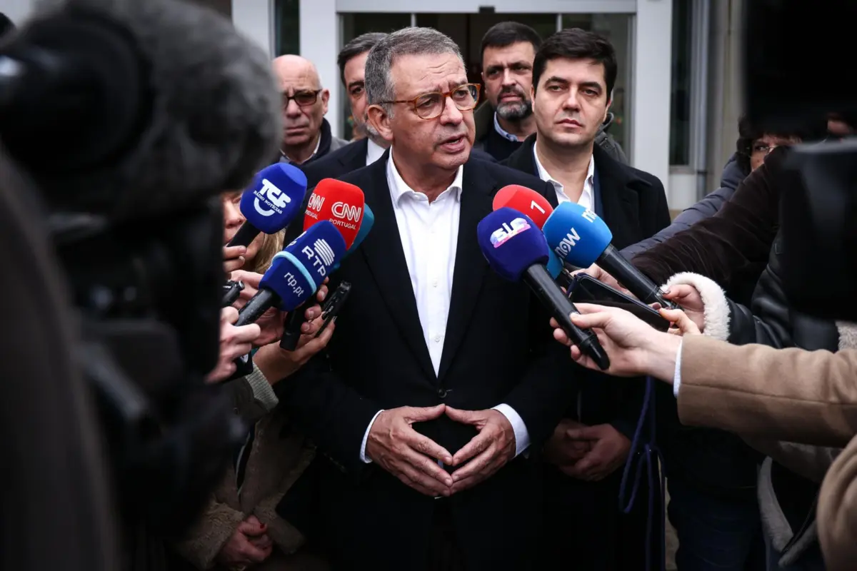 António José Seguro e André Ventura foram os mais votados na primeira volta das eleições