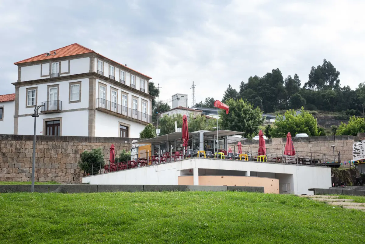 Concessão contestada é do bar que fica situado junto à Casa Branca de Gramido