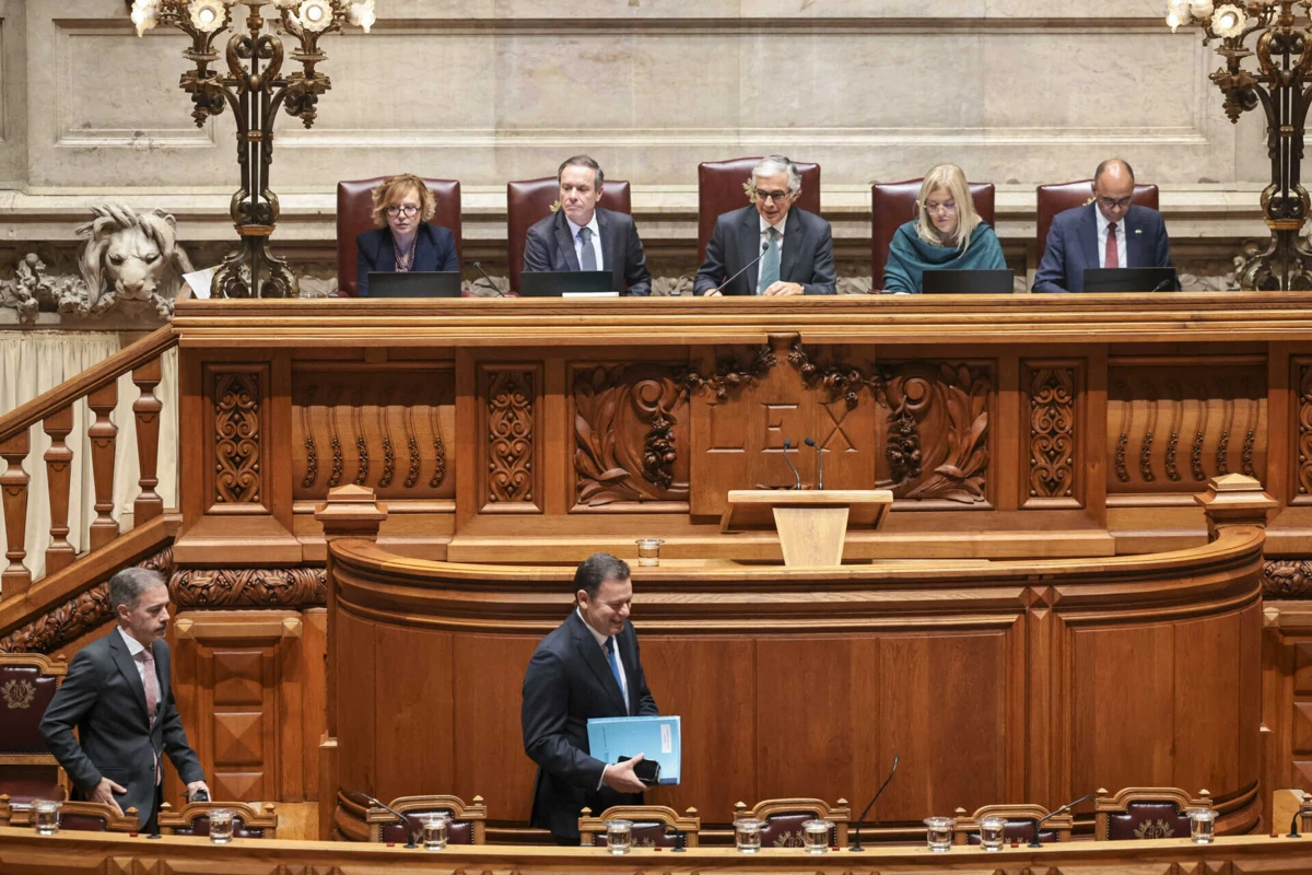 O relatório final do grupo de trabalho que avaliou se as freguesias reúnem ou não condições para serem separadas vai ser votado, nesta terça-feira, na Comissão de Poder Local do Parlamento.