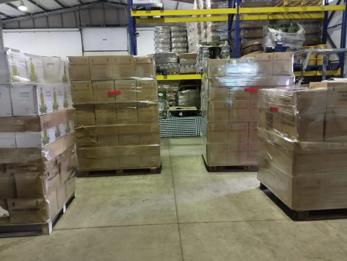 Com o aumento do preço, o azeite foi alvo de várias tentativas de fraude, nomeadamente com mistura de outros óleos vegetais