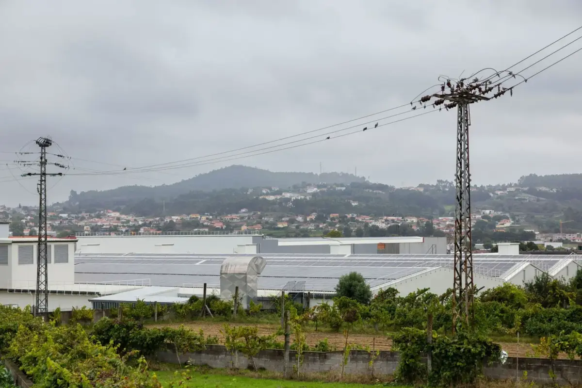 Cerca de 16 mil clientes de energia elétrica estiveram sem abastecimento