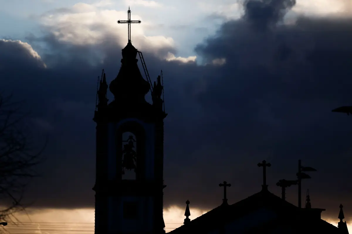 Nuno André escreve sobre "a defesa contra a arte das trevas"