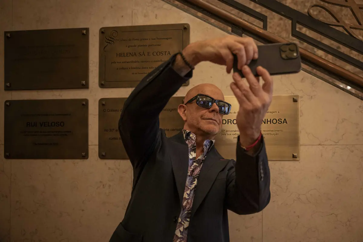 Músico esgotou dezenas de vezes o Coliseu, sala onde tem agora uma placa de homenagem