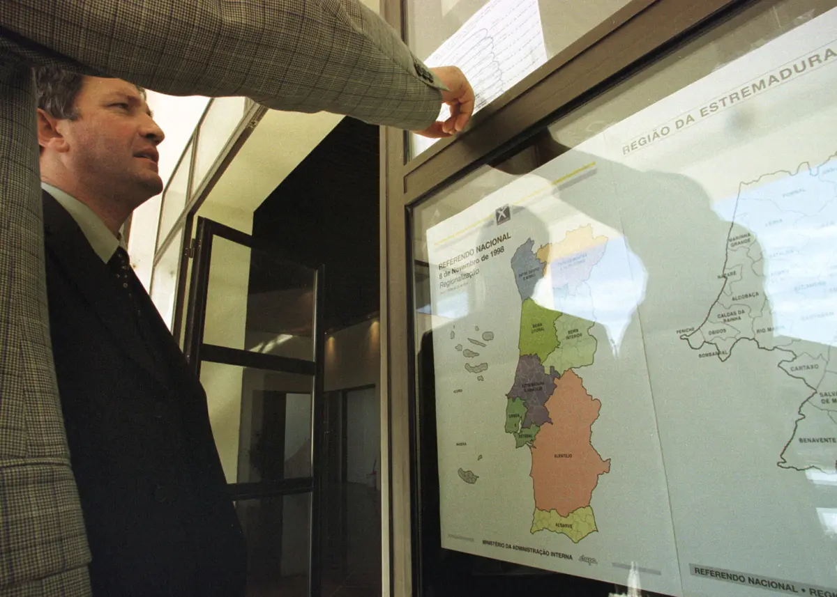 Primeiro e único referendo à regionalização realizou-se há 25 anos