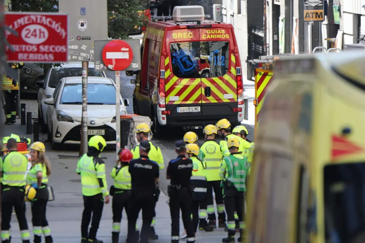 Estrutura interior de prédio ruiu durante obras de remodelação