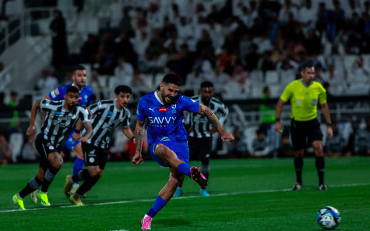 Mitrovic é o segundo melhor marcador da liga saudita, atrás de Cristiano Ronaldo