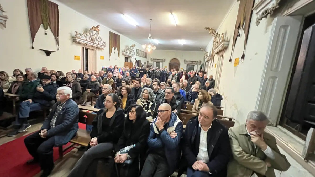 Assembleia encheu salão paroquial de Santiago de Bougado