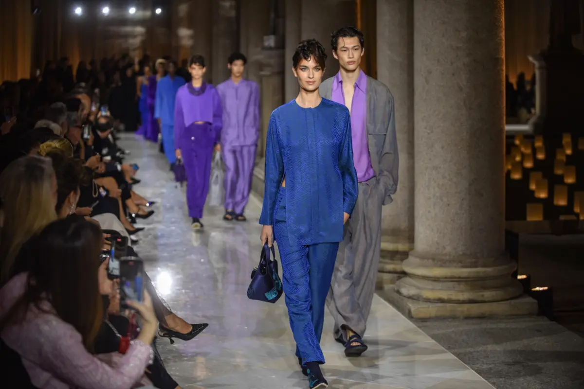 Milão despediu-se, mais uma vez, de Giorgio Armani com as suas últimas criações em desfile