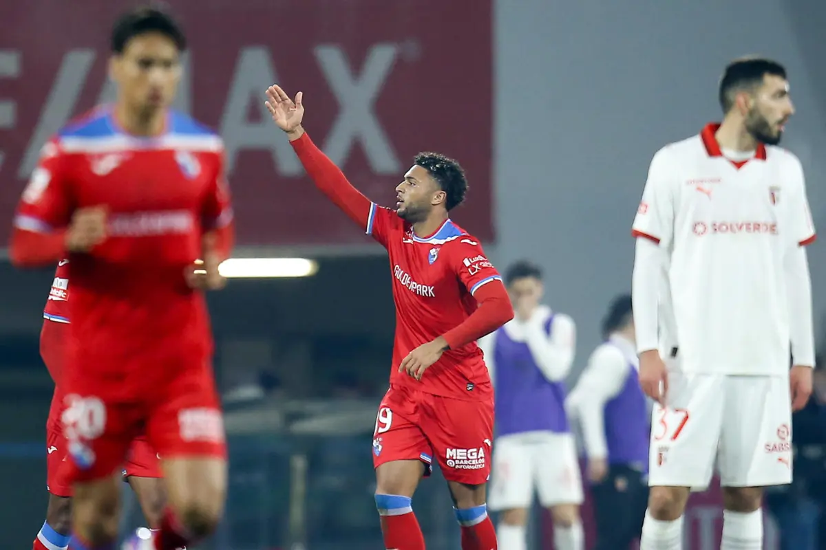 Gustavo Varela iniciou a reviravolta dos gilistas