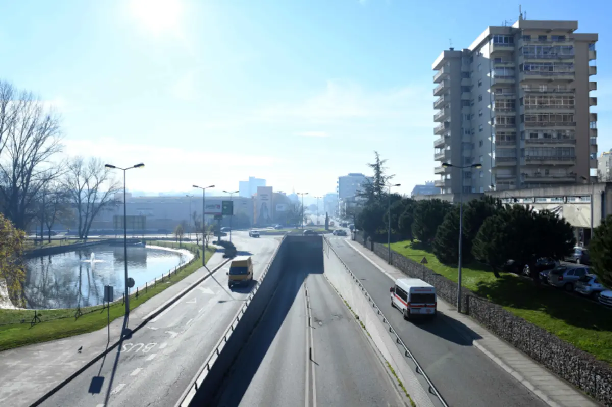 Avenida Marechal Humberto Delgado, em Famalicão
