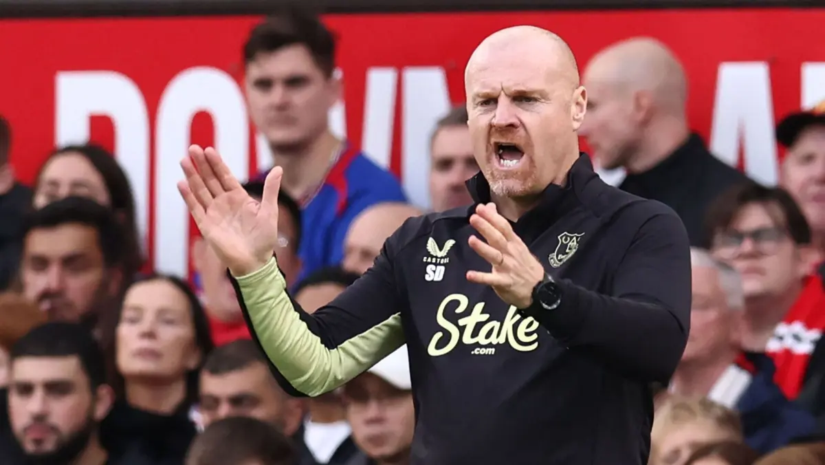 Sean Dyche pretende simplificar os processos do Nottingham