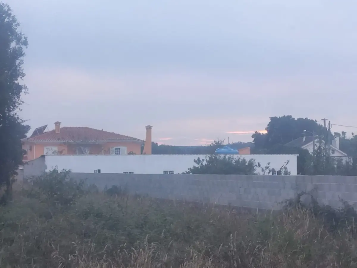 Obra ilegal está a ser feita em Regueira de Pontes