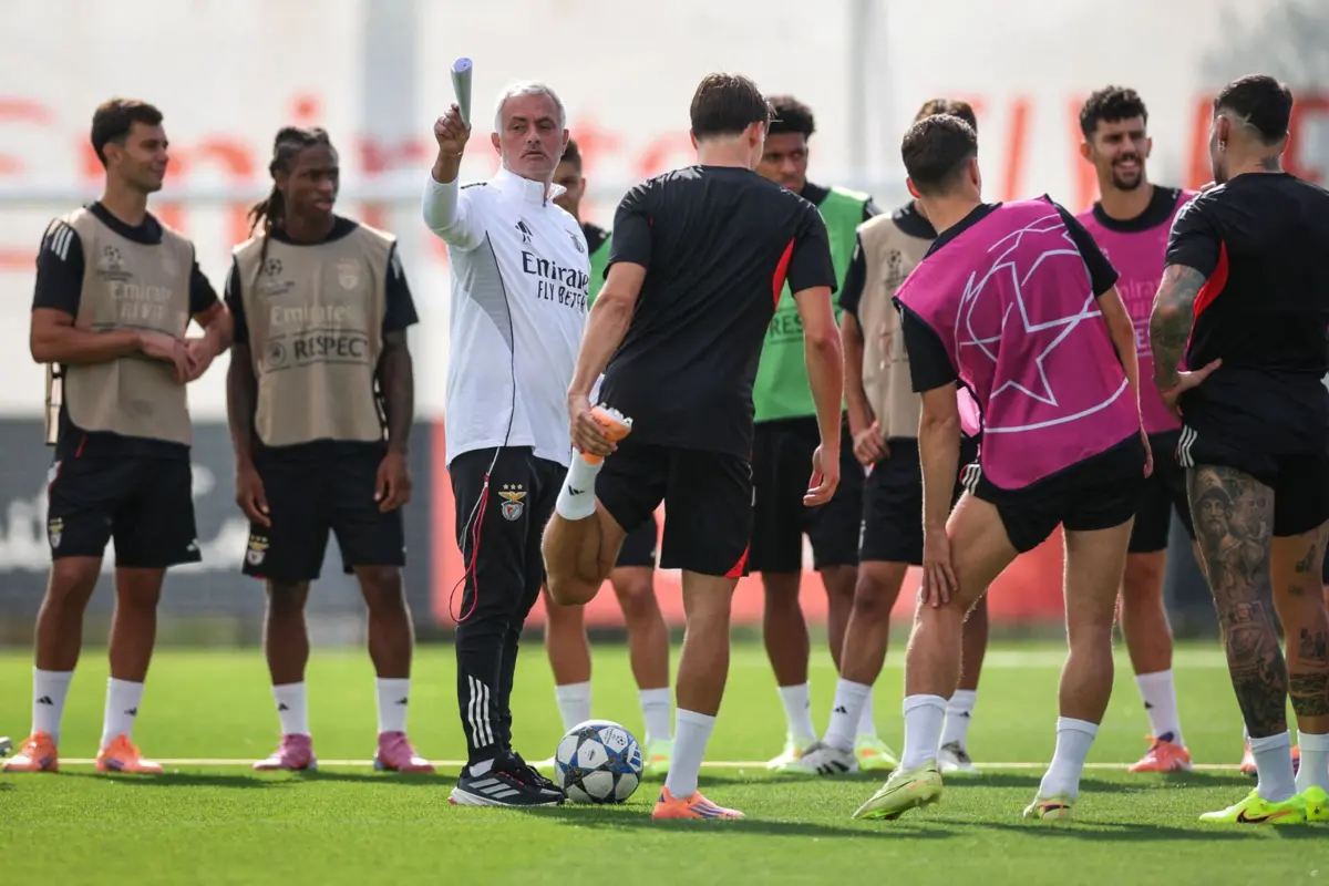 Mourinho prepara duelo com o Newcastle