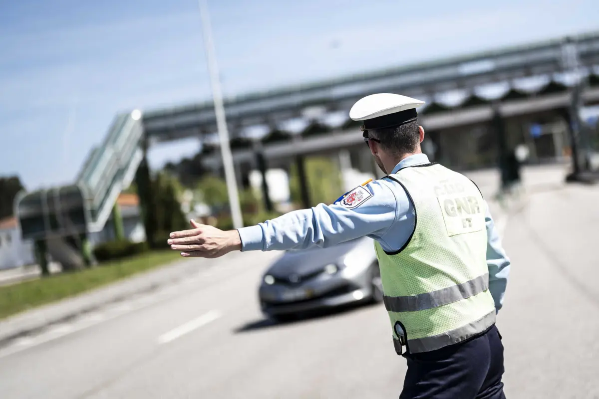 No ano passado, registaram-se 38 037 acidentes e 477 vítimas mortais no continente e ilhas