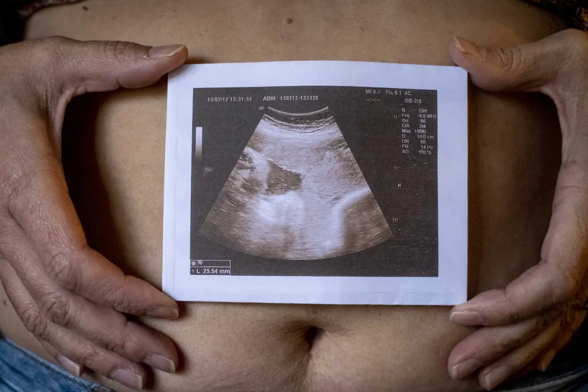 No início desta semana, mais de duas dezenas de coletivos e associações e centenas de cidadãos denunciaram a intenção de recuar na lei da violência obstétrica