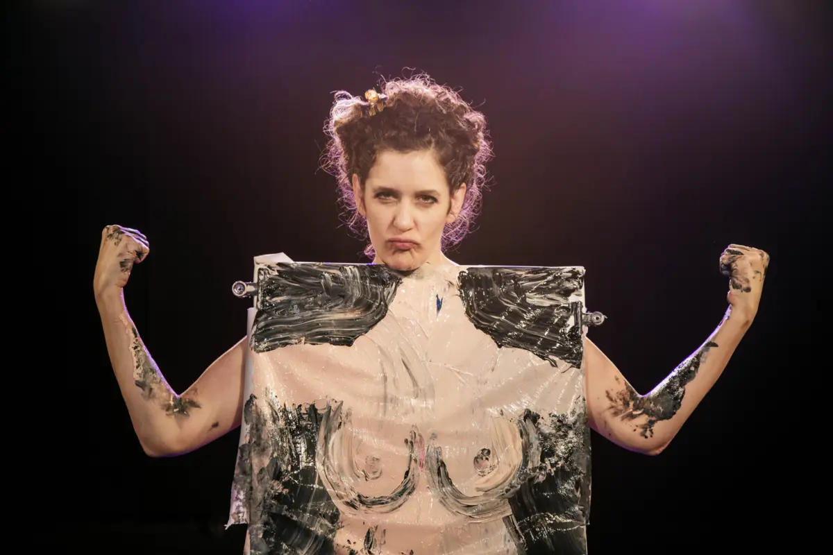 Michal Svironi, em "Carte Blanche": “Acredito que as palavras não são suficientes e que a mente humana precisa de imagens e não apenas de explicações, mas também de poesia".